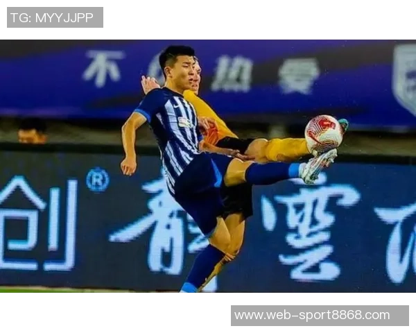 新赛季武汉三镇主场球衣揭晓经典蓝色深浅条纹设计引发球迷热议